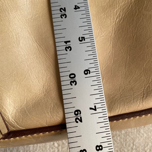 HOBO Small Cream/Tan Polished Leather Shoulder Bag - Picture 5 of 11